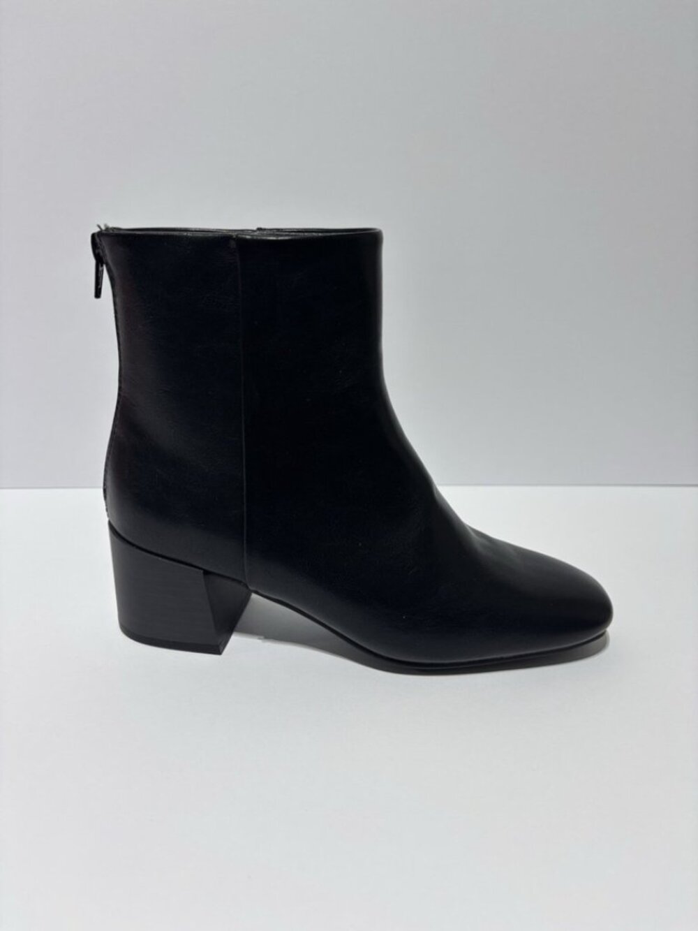 Baretraps Women’s Emilie Black Ankle Booties, Size 6.5 M